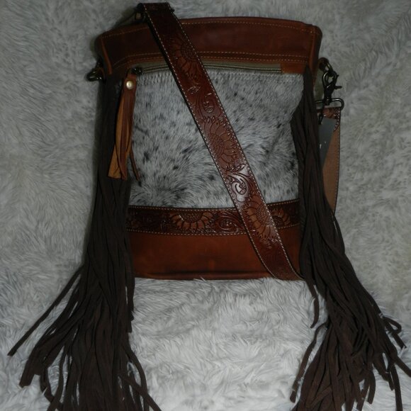 MYRA LEATHER TAUREAN & HAIR ON TOOLED SUNFLOWERS SHOULDER BAG🆕Ships🏃‍♀💨⚡🚚 - Picture 1 of 16